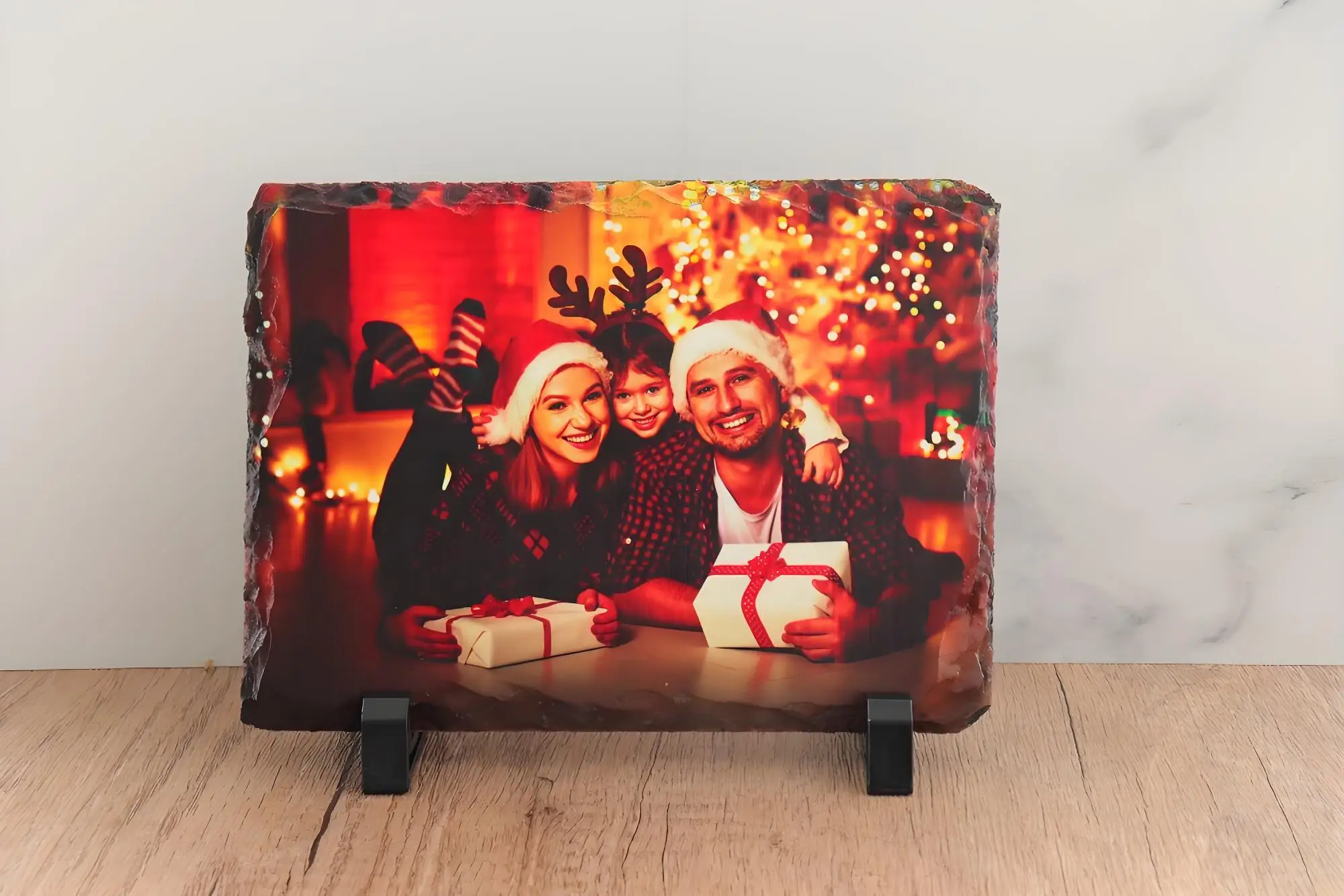 Customized metal plates and golf balls printed by desktop UV printer